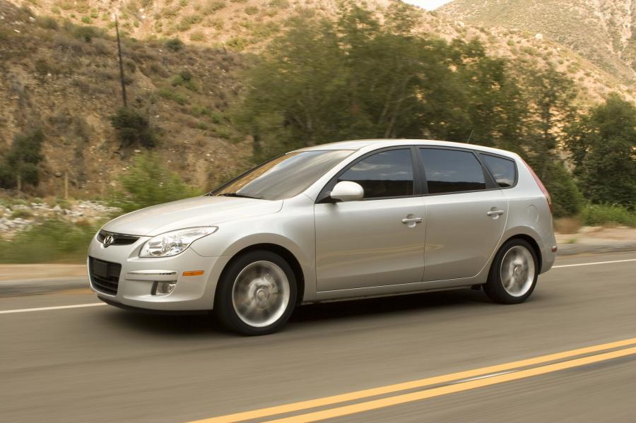  Hyundai Elantra Touring 2008 года  (фото 57 из 118)